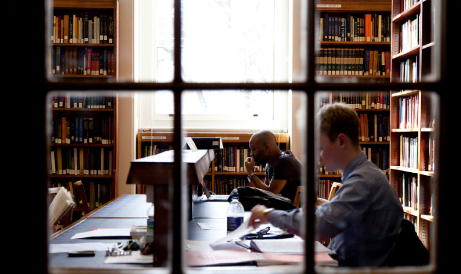Students studying and reading in a ӰԺ Library.