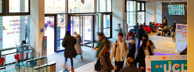 Foyer of the ӰԺ student centre with students walking through the entrance.